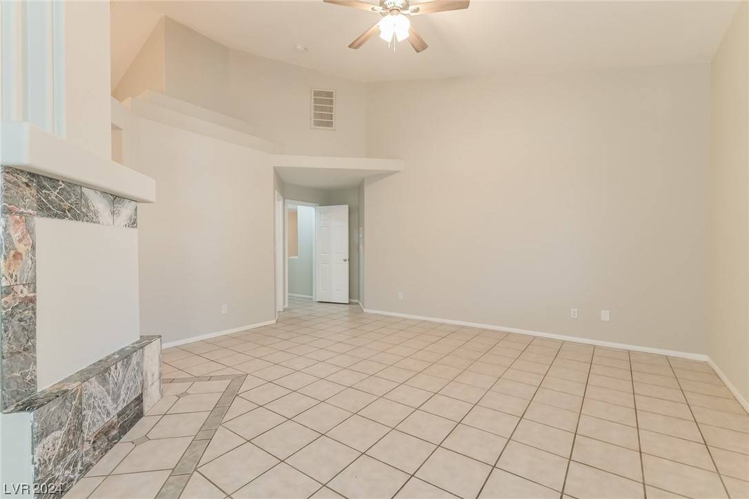 Henderson, NV 89015,532 Landra LN