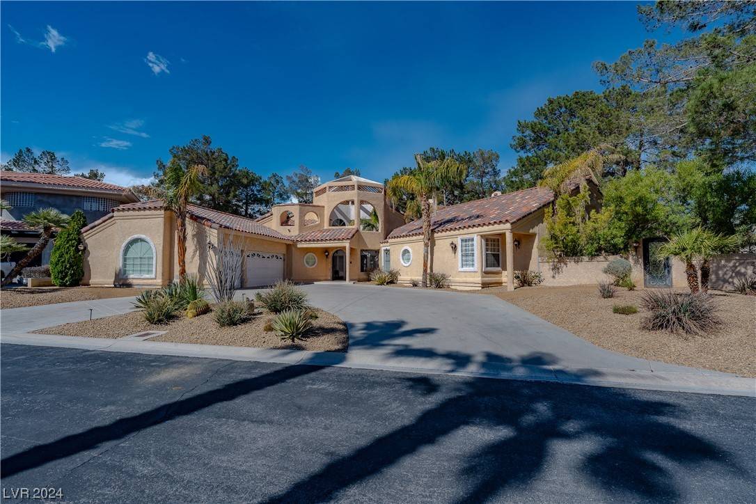 Las Vegas, NV 89113,10 Princeville LN