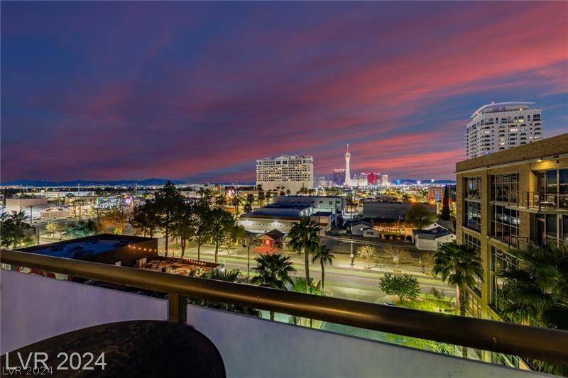 Las Vegas, NV 89101,353 E Bonneville AVE #303