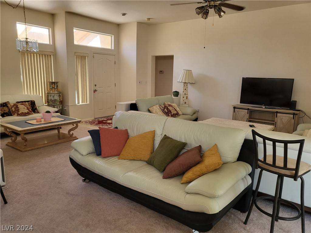 Las Vegas, NV 89134,9916 Villa Ridge DR