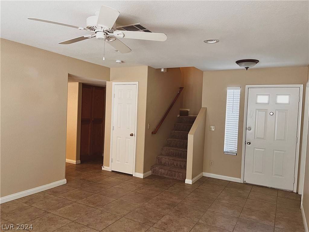 Henderson, NV 89074,333 Lander PL