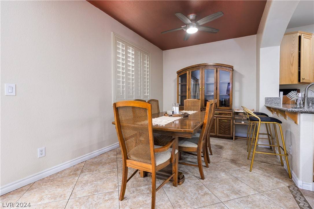 Las Vegas, NV 89145,9112 Hampstead AVE