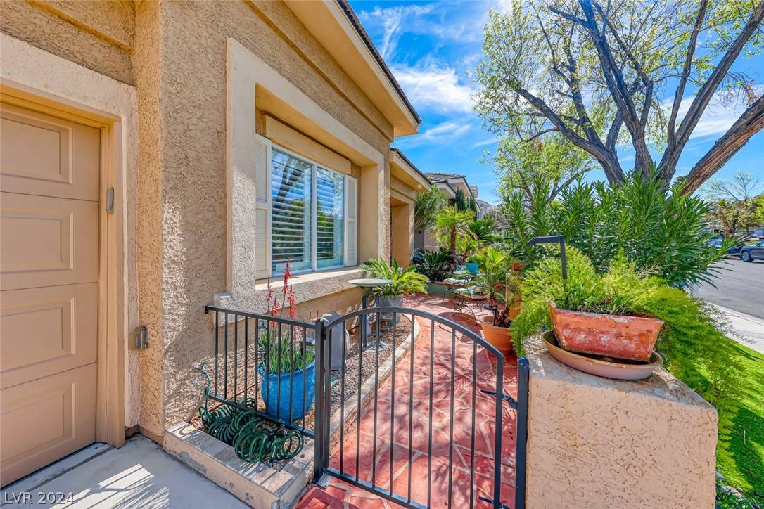 Henderson, NV 89012,1950 Thunder Ridge CIR