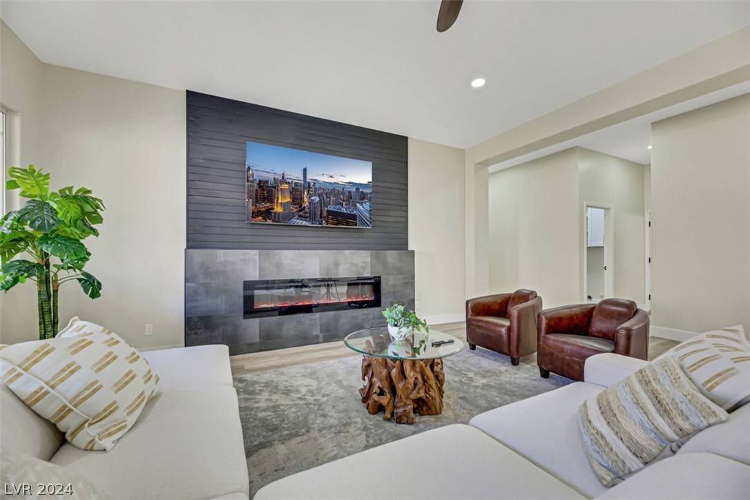 Henderson, NV 89012,386 Hoskins CT