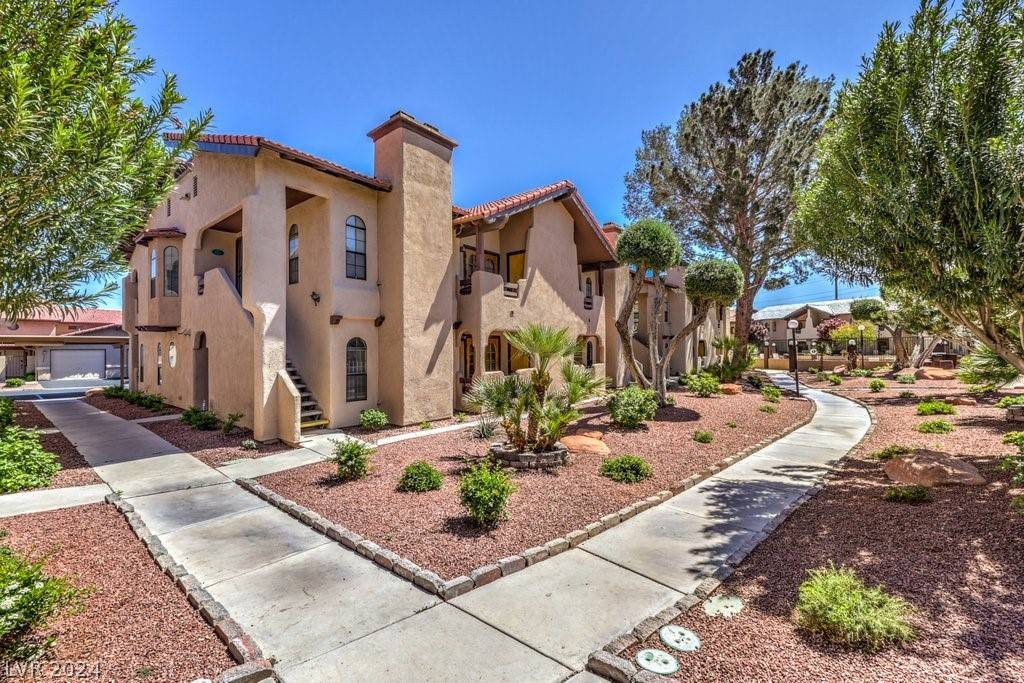 Las Vegas, NV 89103,4055 Nook WAY #B