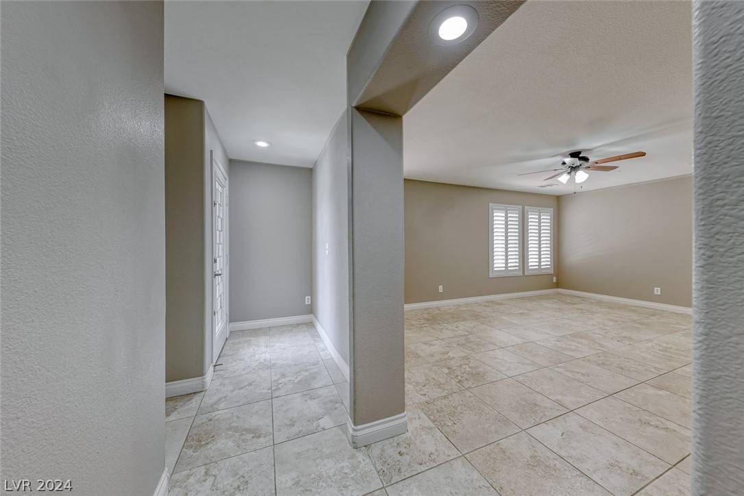 Las Vegas, NV 89139,6164 W Cougar AVE