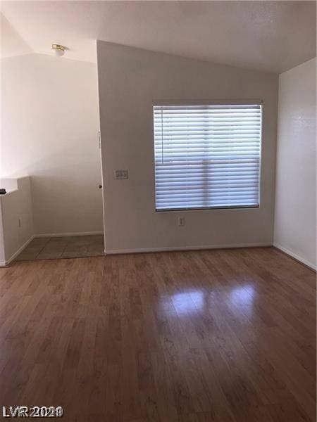 Henderson, NV 89015,520 Arrowhead TRL #523