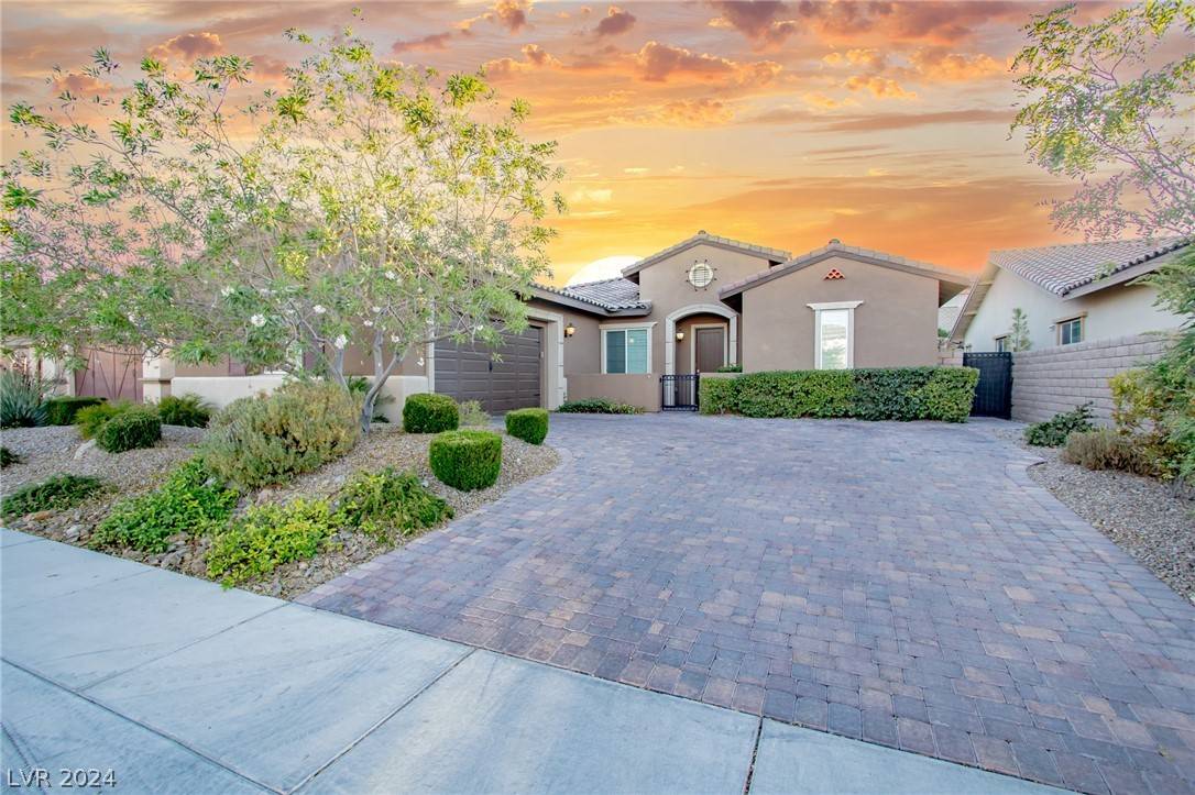 Las Vegas, NV 89138,285 Lindura CT