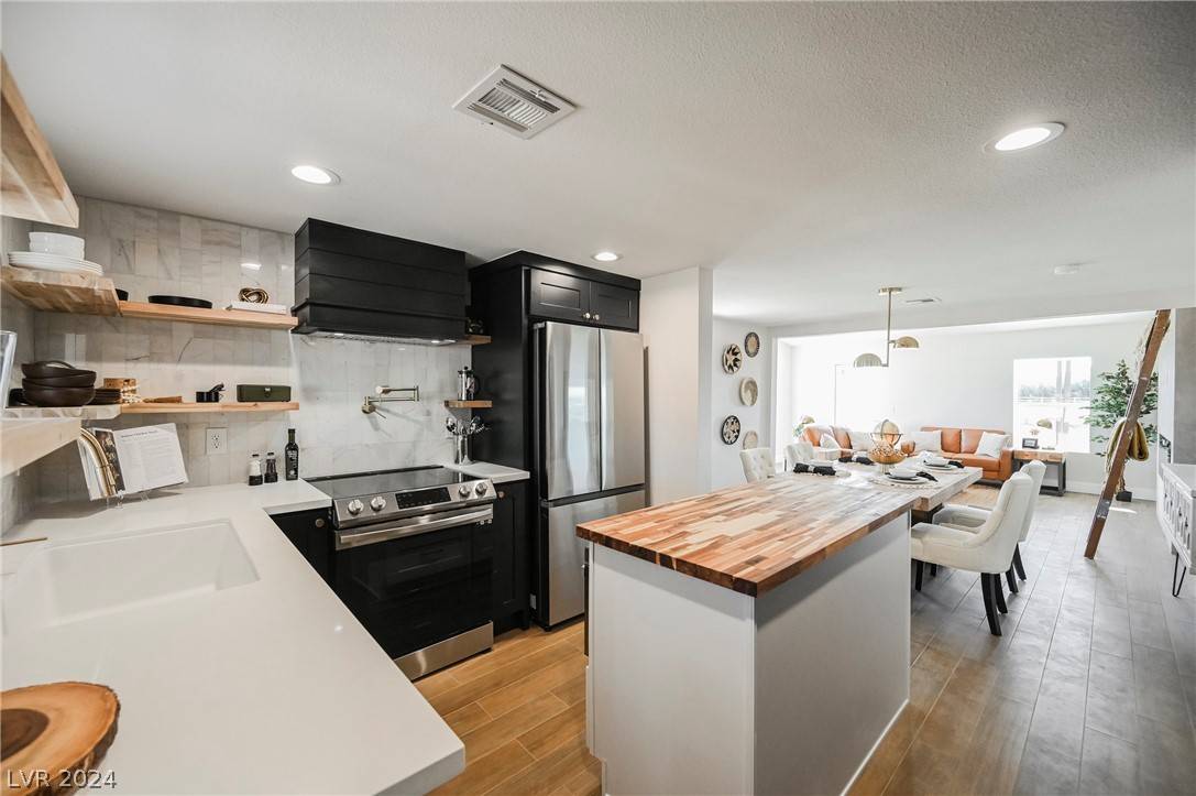 Overton, NV 89040,1275 N Moapa Valley BLVD