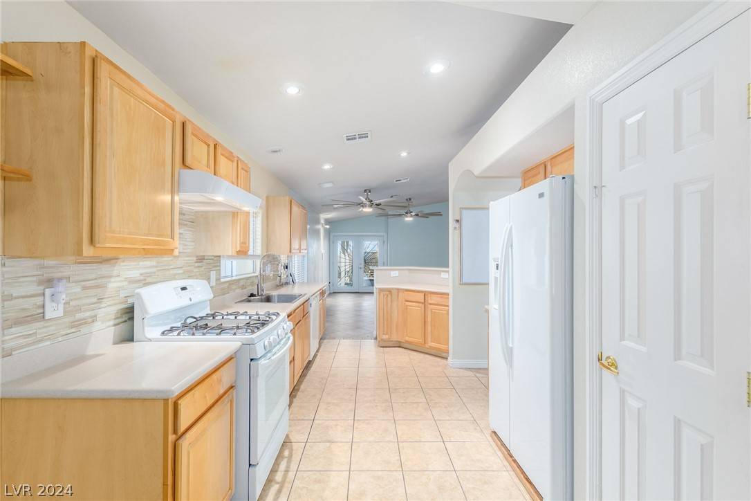 North Las Vegas, NV 89081,6141 Camden Cove ST