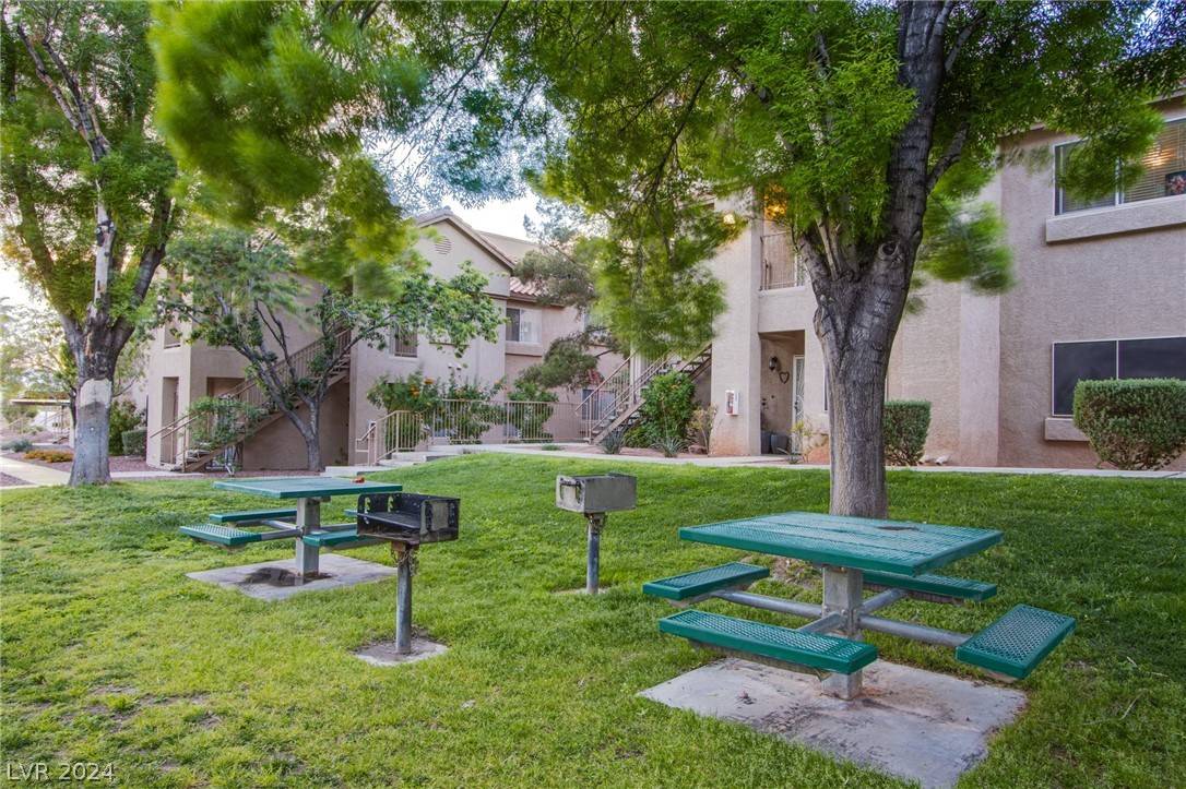 Las Vegas, NV 89155,2110 Los Feliz ST #2098