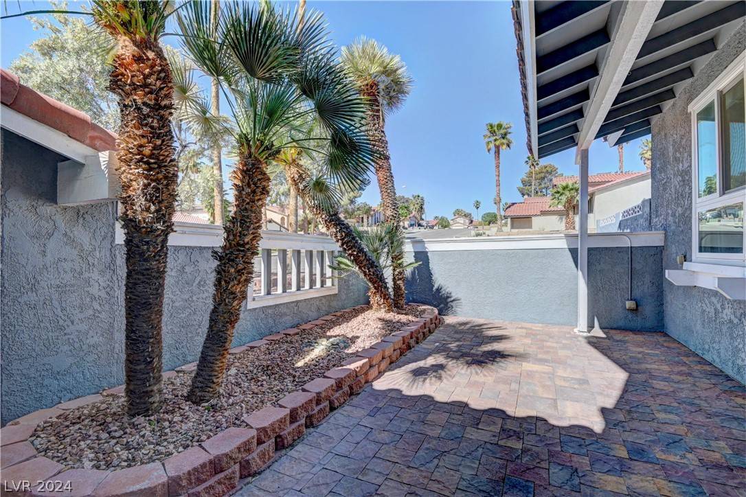 Las Vegas, NV 89120,4104 Pequeno AVE