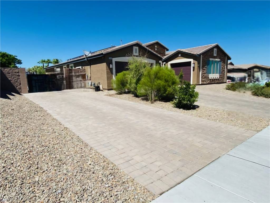 Las Vegas, NV 89149,10440 Amulet Ridge CT