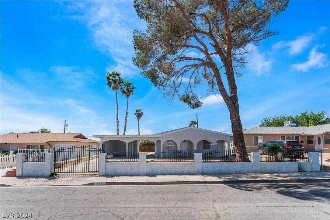 Las Vegas, NV 89104,1712 Canosa AVE