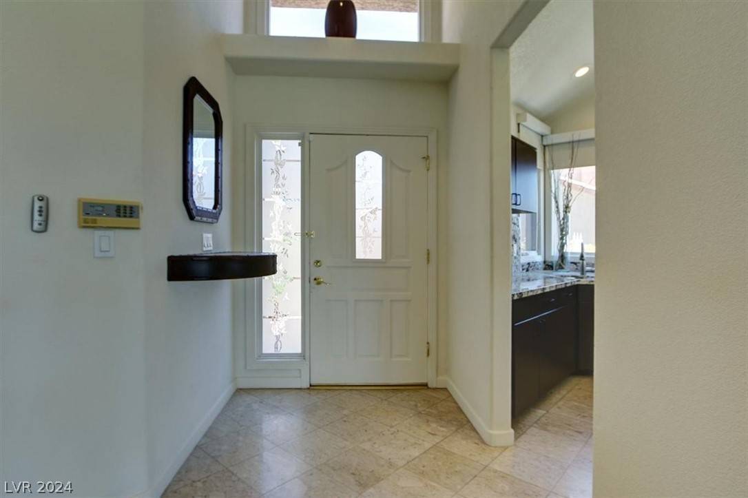 Las Vegas, NV 89113,8177 Round Hills CIR