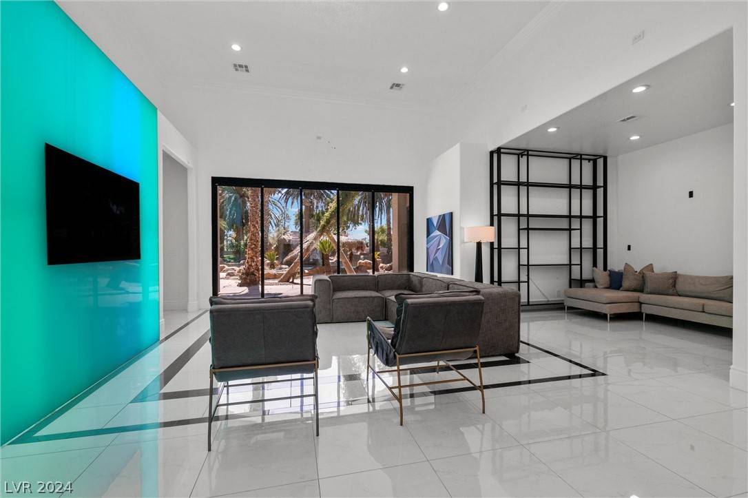 Las Vegas, NV 89130,6645 W El Campo Grande AVE