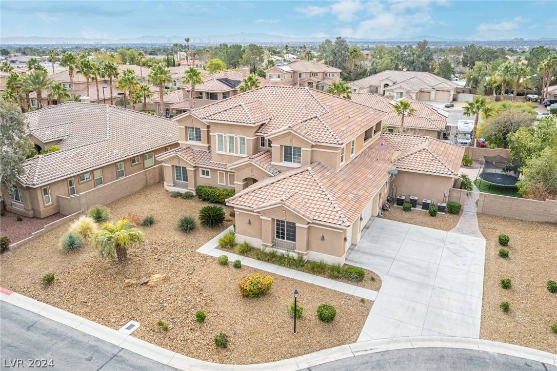 Las Vegas, NV 89149,8775 Lufield Ridge CT