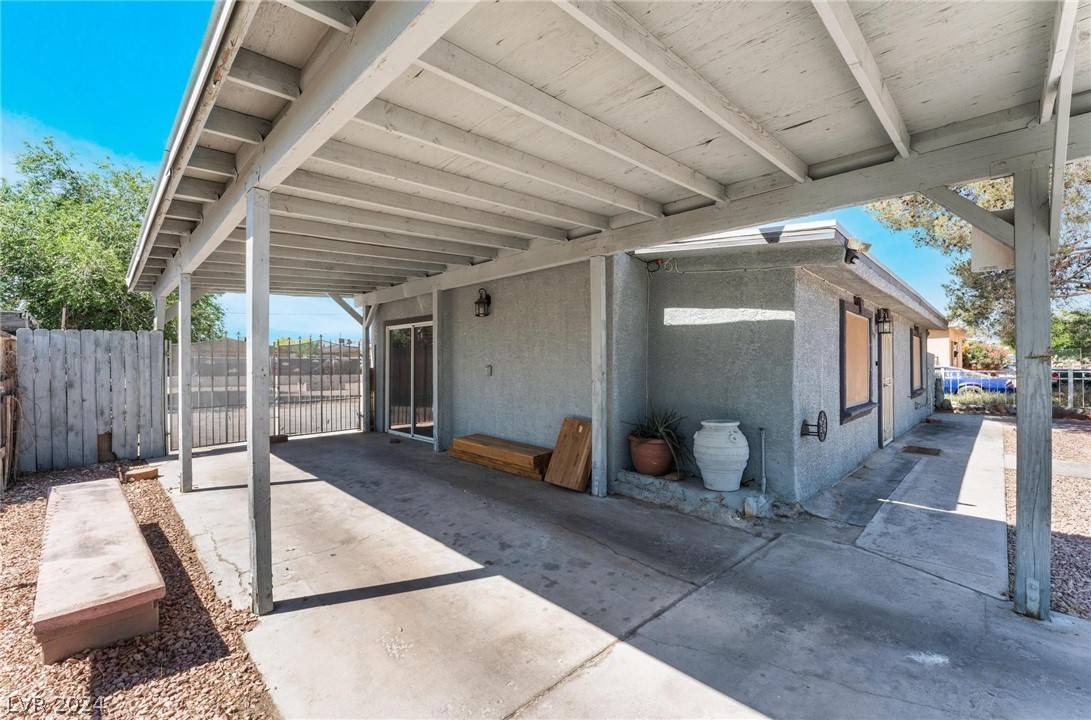 North Las Vegas, NV 89030,1405 Putnam AVE