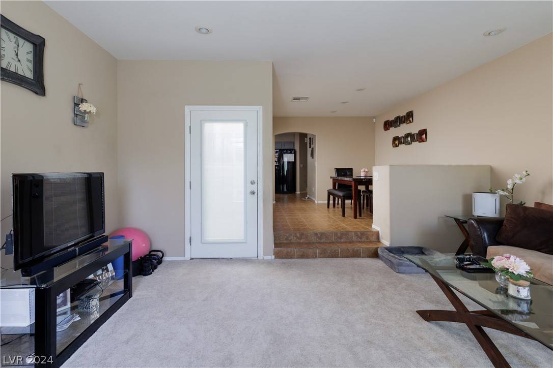 Las Vegas, NV 89139,7326 Padleymor ST