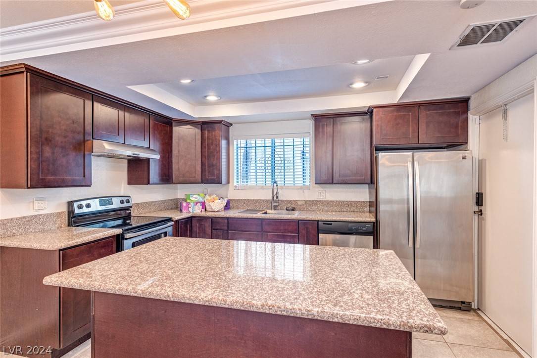 Las Vegas, NV 89102,4530 Sparky DR #B