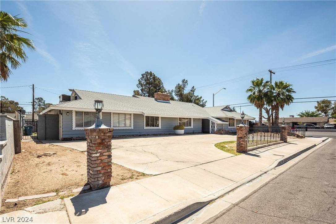 Las Vegas, NV 89108,900 Ironwood DR