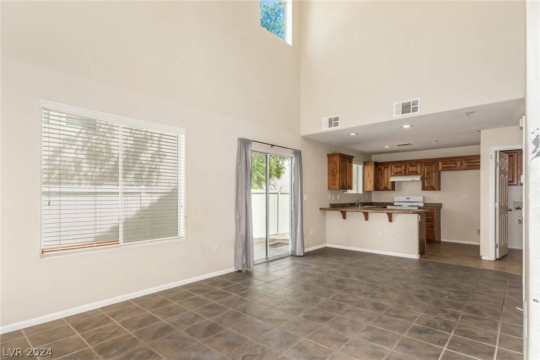 Las Vegas, NV 89148,5660 Vassar Meadow ST