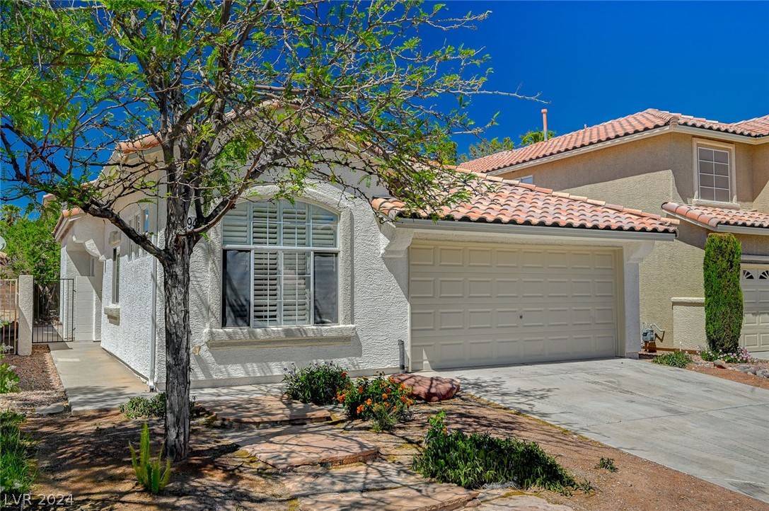 Las Vegas, NV 89117,9894 Pioneer AVE