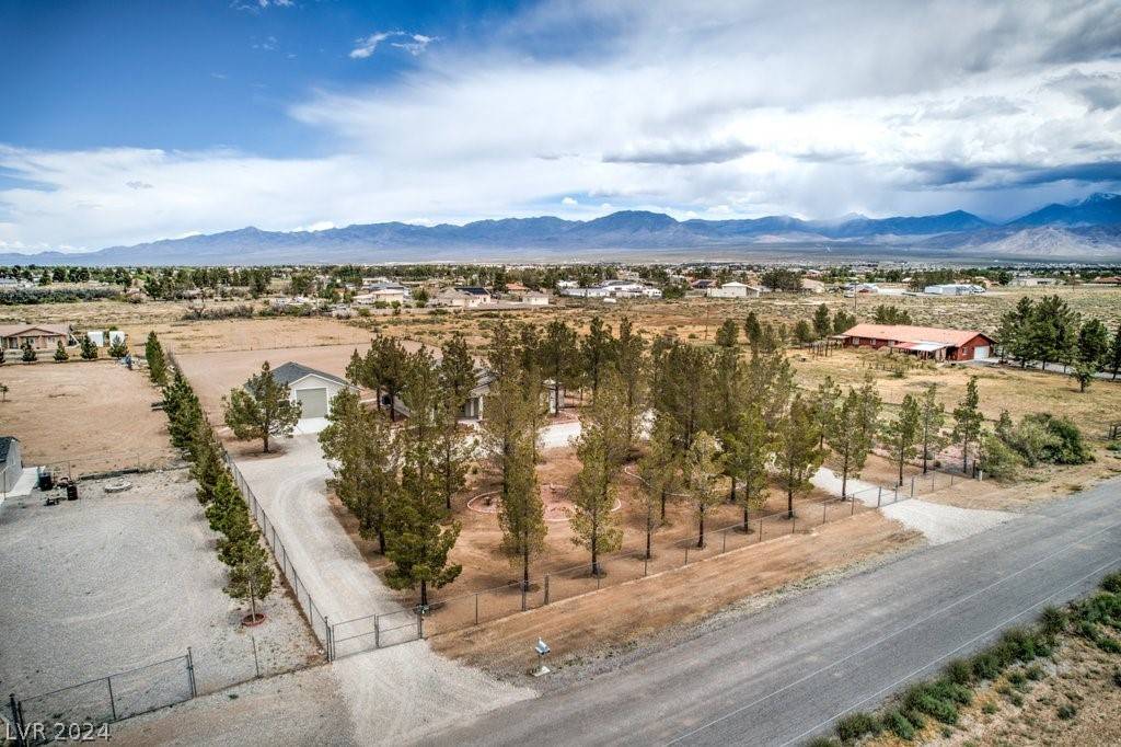 Pahrump, NV 89048,340 Siesta RD