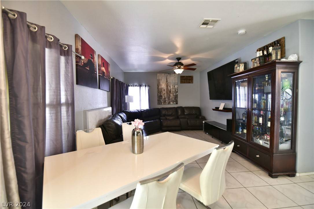 Las Vegas, NV 89156,2391 Bridle Wreath LN