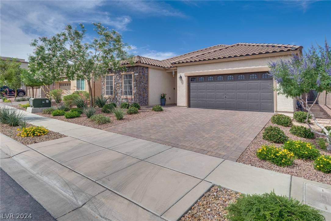 Henderson, NV 89015,313 Zenith Crest ST