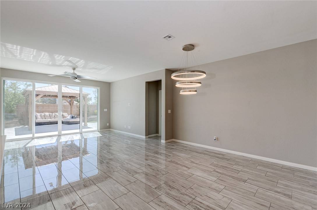 Las Vegas, NV 89113,9126 Reinberg ST