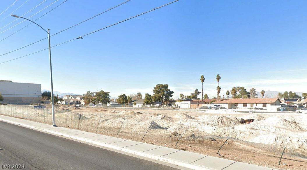 Las Vegas, NV 89104,Louise ST