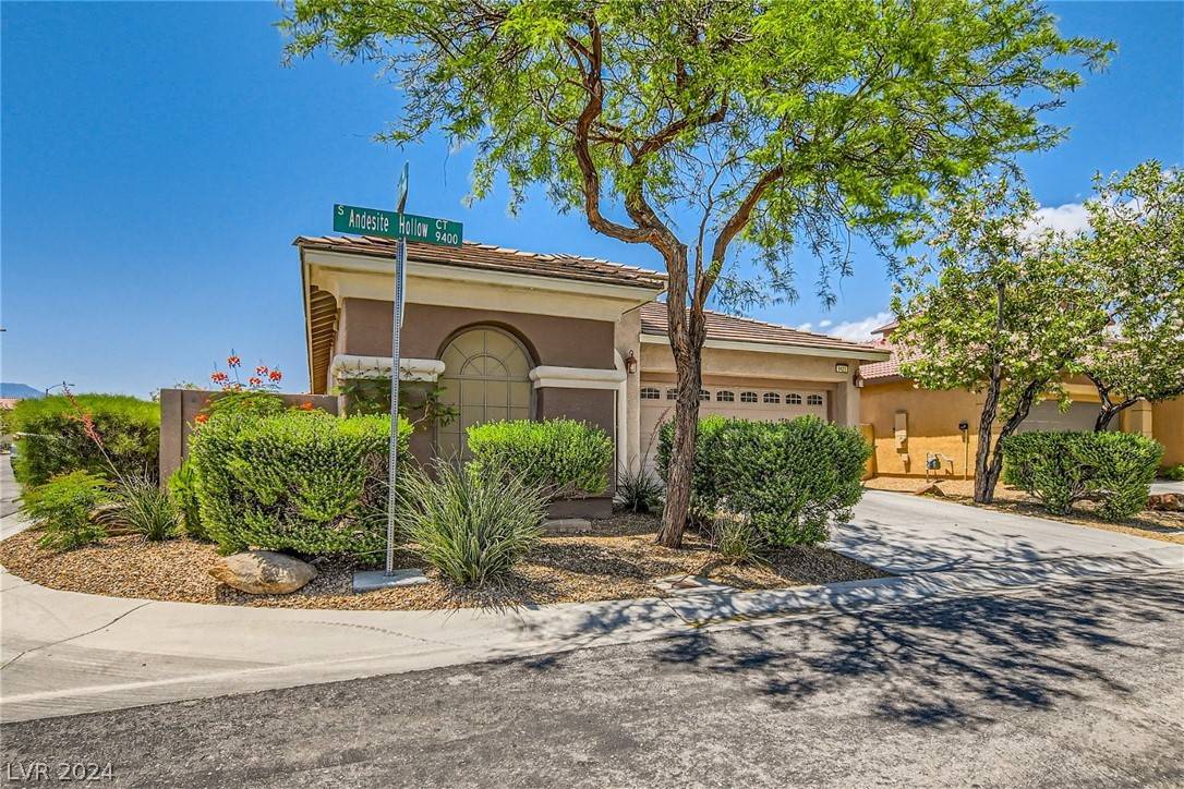 Las Vegas, NV 89178,9421 Andesite Hollow CT