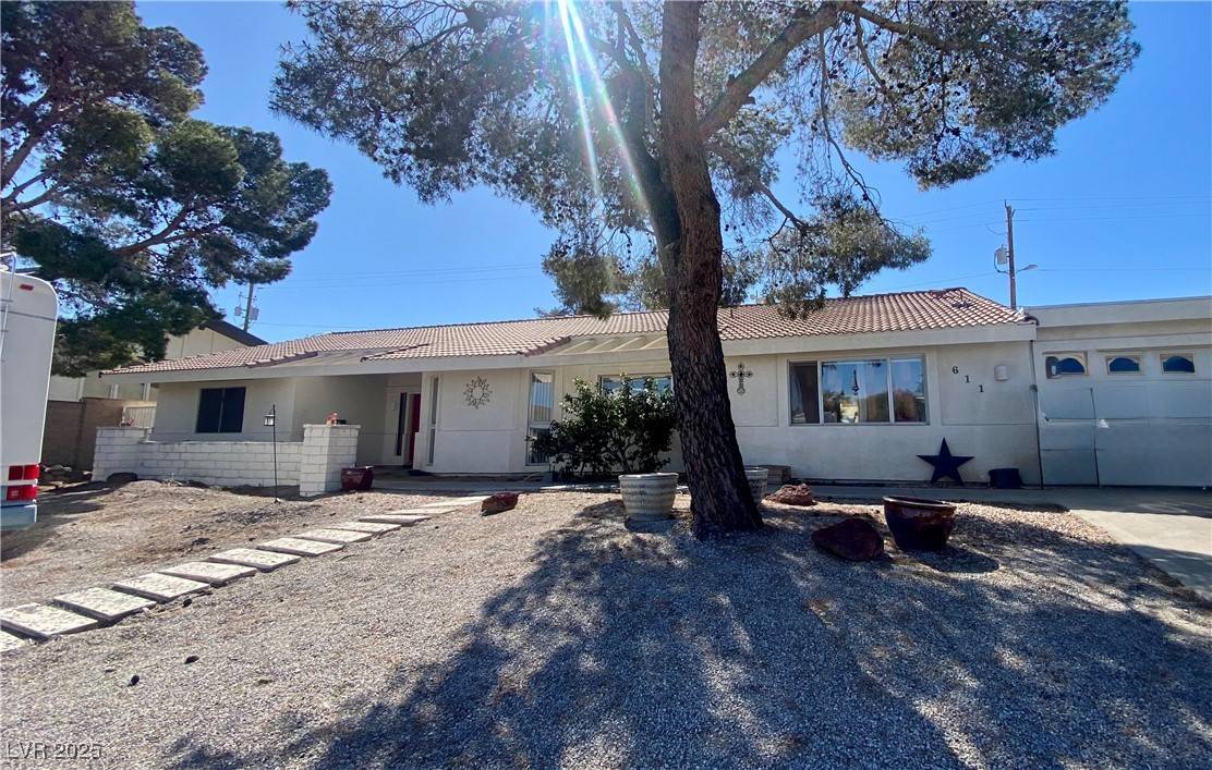 Henderson, NV 89015,611 E Fairway RD