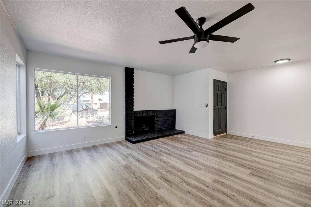 Las Vegas, NV 89103,4399 De Forest ST