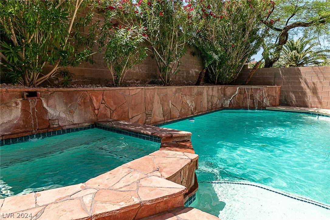 Henderson, NV 89002,1013 Rose River CT
