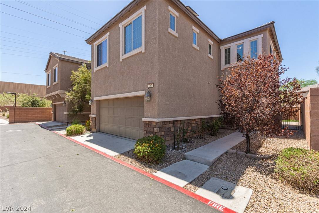 Henderson, NV 89011,767 Calamus Palm PL