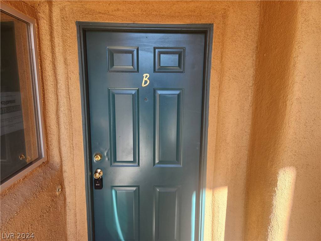 Mesquite, NV 89027,728 Hardy WAY #B