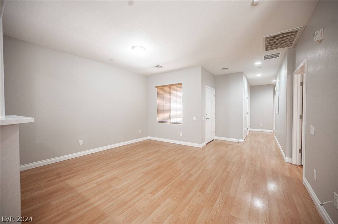 North Las Vegas, NV 89084,6635 Caporetto LN #202