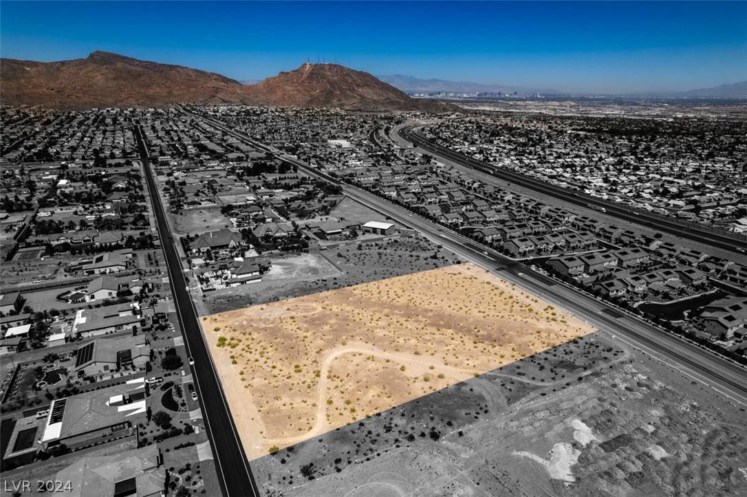 Henderson, NV 89002,530 Trenier DR