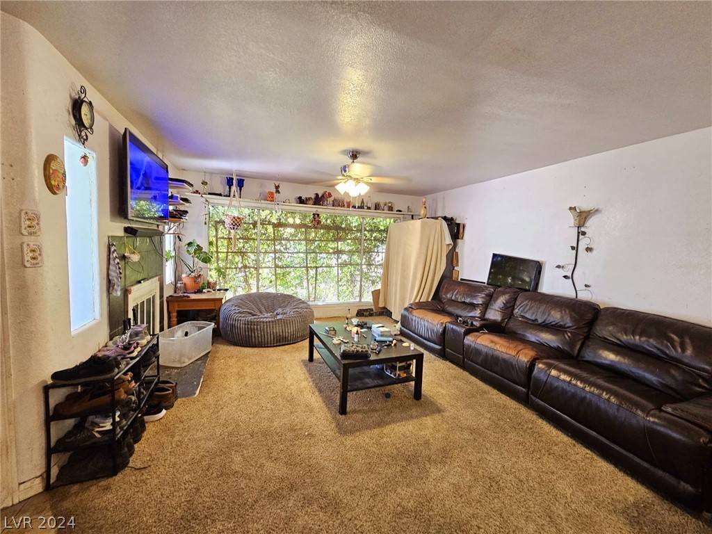 Henderson, NV 89015,621 National ST