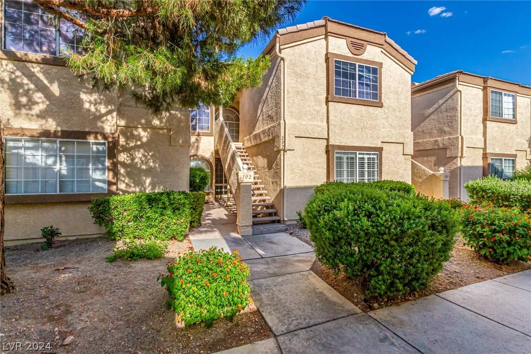 Las Vegas, NV 89129,3637 Ian Thomas ST #102