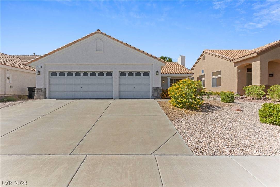 Henderson, NV 89002,138 Red Coral DR