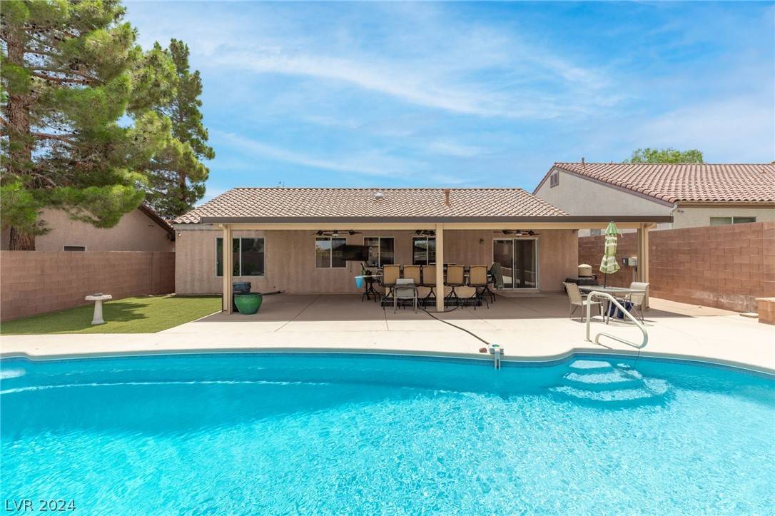 Henderson, NV 89002,1012 Kings View CT