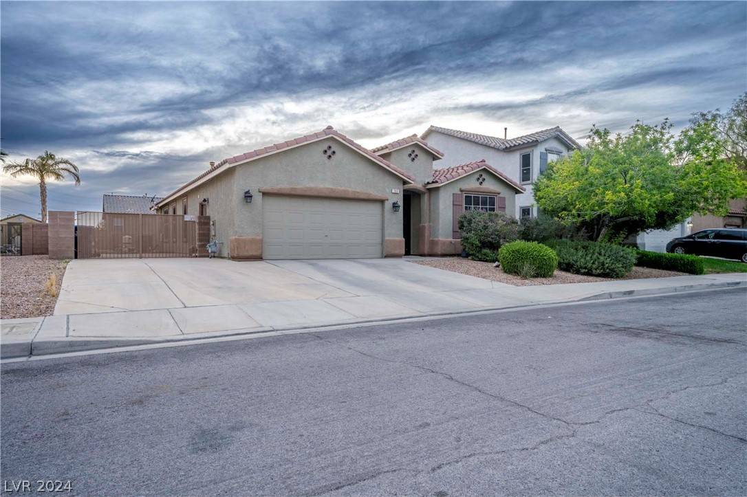 Henderson, NV 89015,263 Chamomile DR