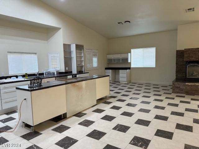 Las Vegas, NV 89146,2085 Saratoga ST