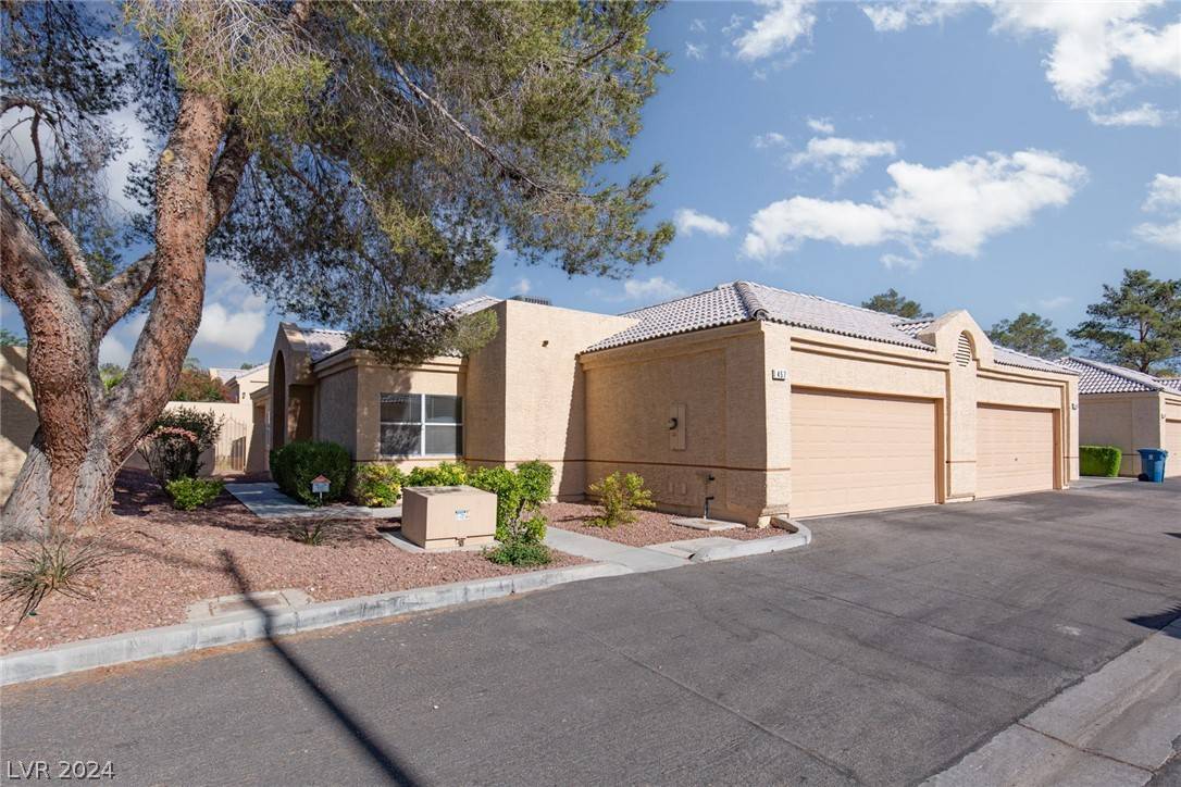 Las Vegas, NV 89107,457 Wonderstone DR #0