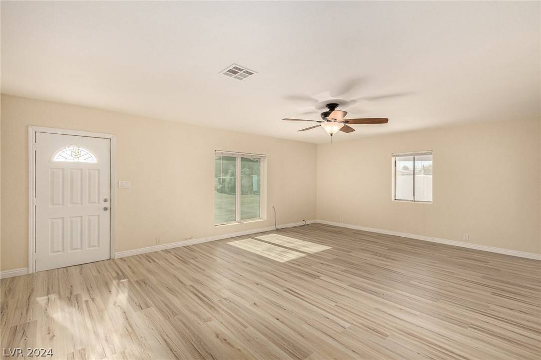 Las Vegas, NV 89101,328 N 16th ST