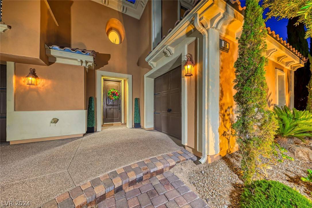 Henderson, NV 89011,15 Benevolo DR