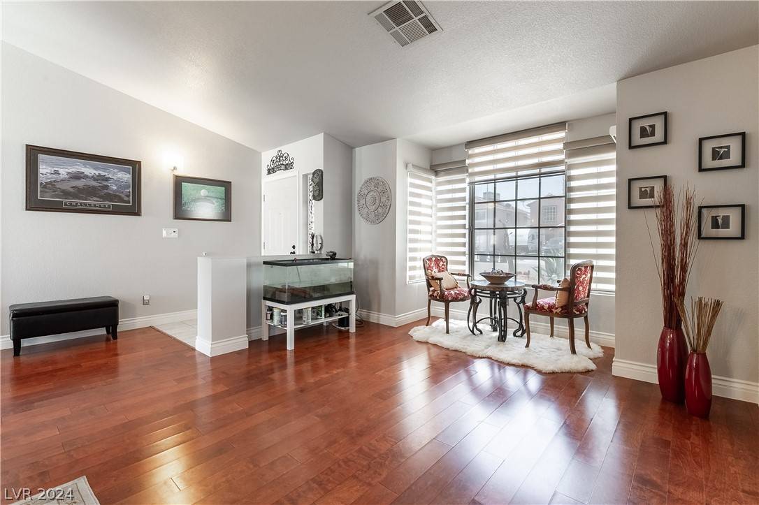 Las Vegas, NV 89118,6560 Bellwood CT